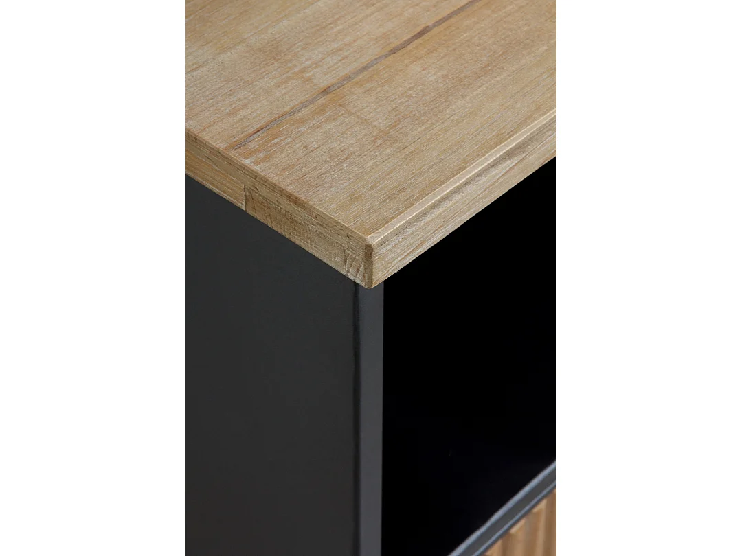 Anrichte aus Metall mit Holzplatte