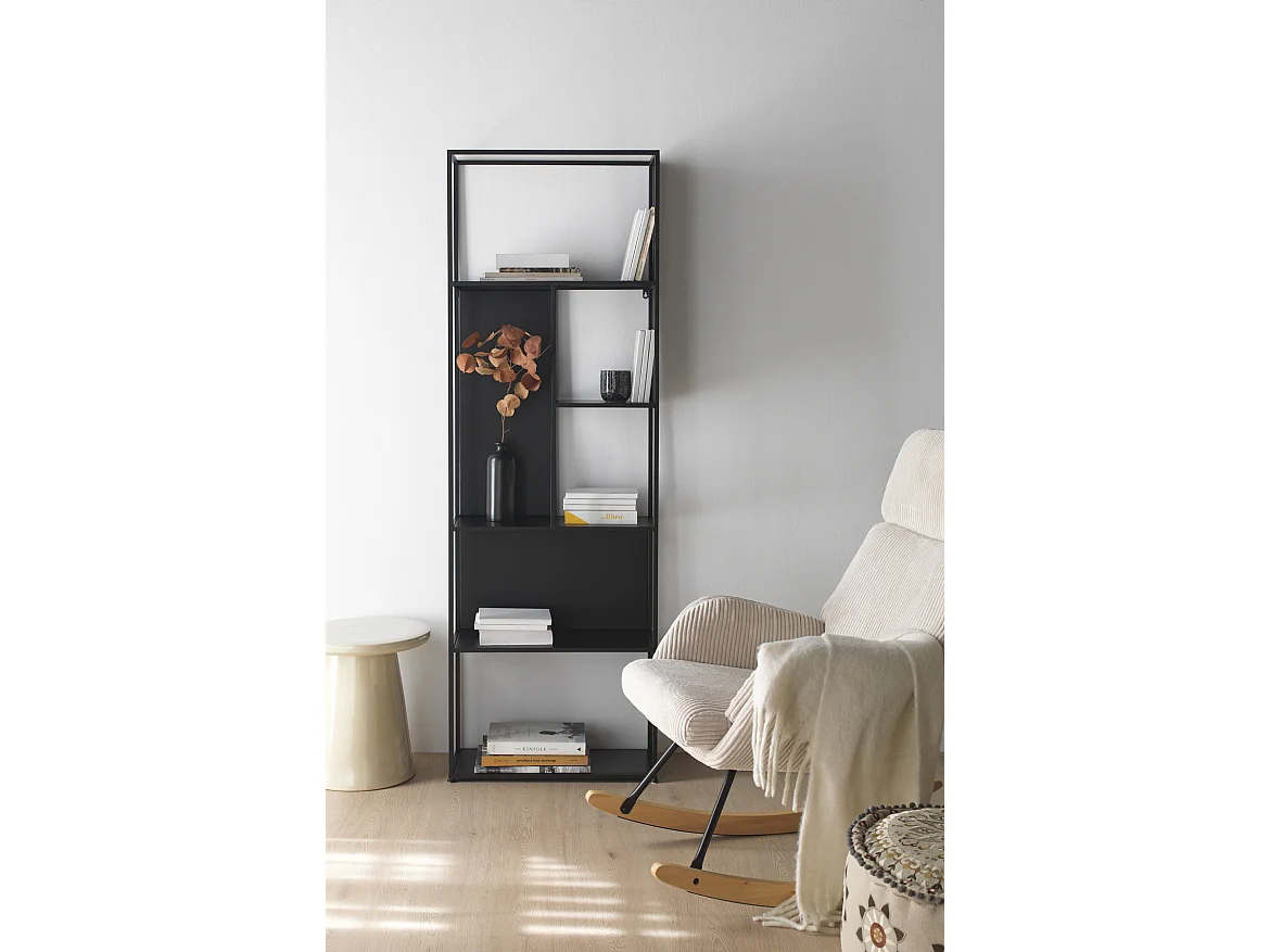 Estantería metálica negra