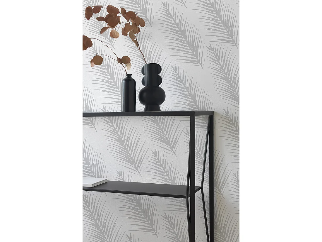 Schwarze Metallkonsole mit Glasplatte