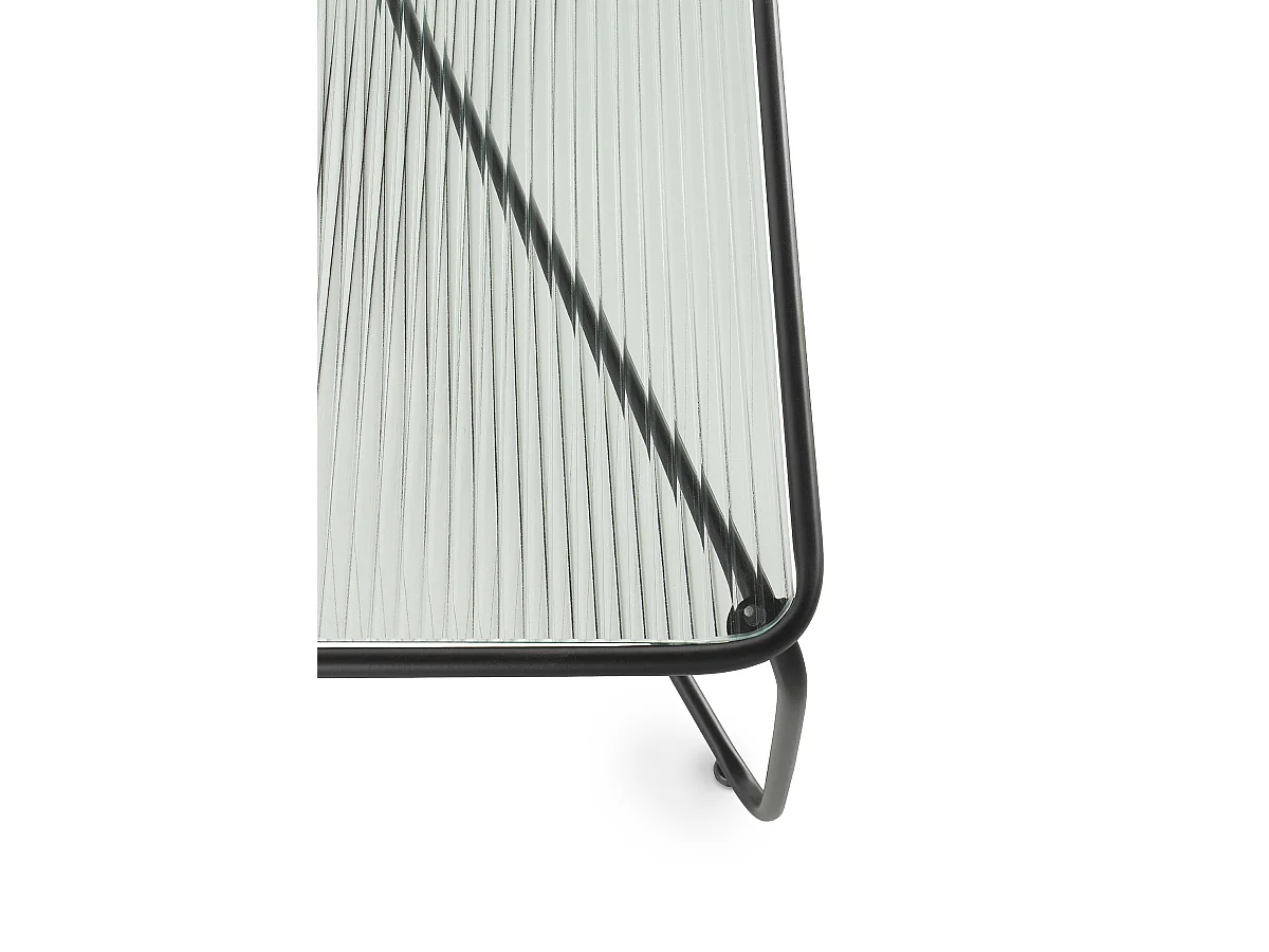 Table basse en métal avec verre