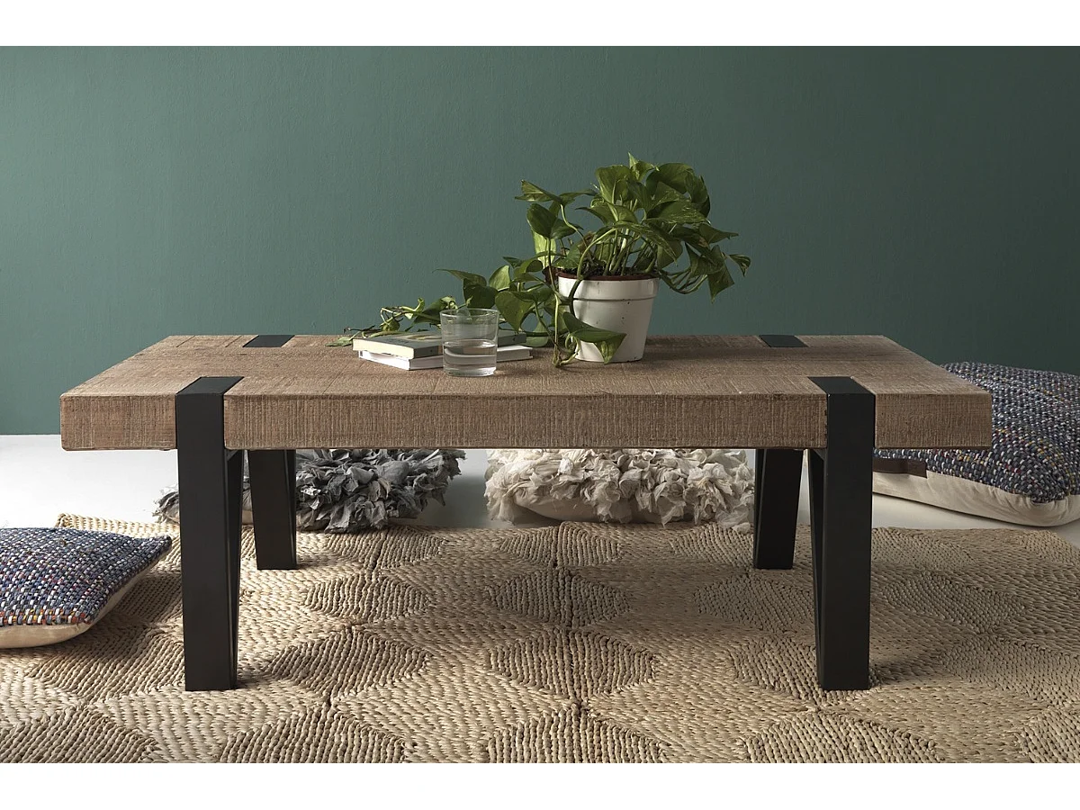 Tavolino in legno con gambe in metallo