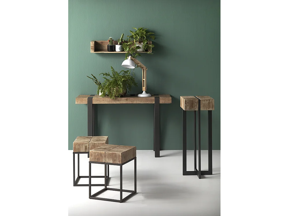 Couchtisch aus Holz mit Metallbeine