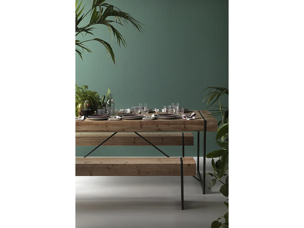 Couchtisch aus Holz mit Metallbeine