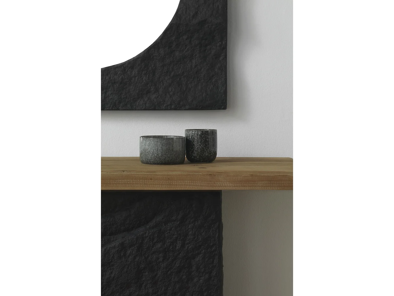 Console en épicéa et socle en polyrésine MgO