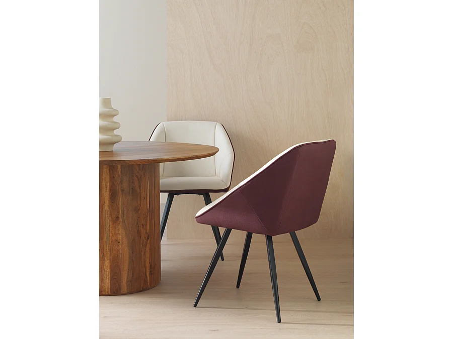 pack 4 poltronas estofadas branco/bordô pernas metálicas pretas