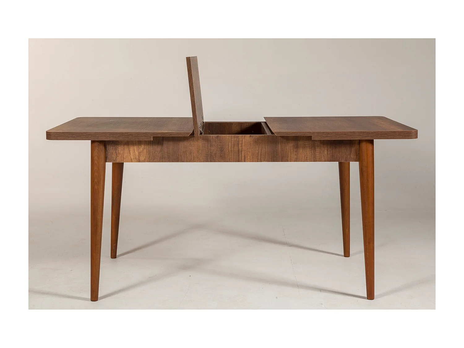 Table extensible bois foncé - Max 6 personnes DYNIA