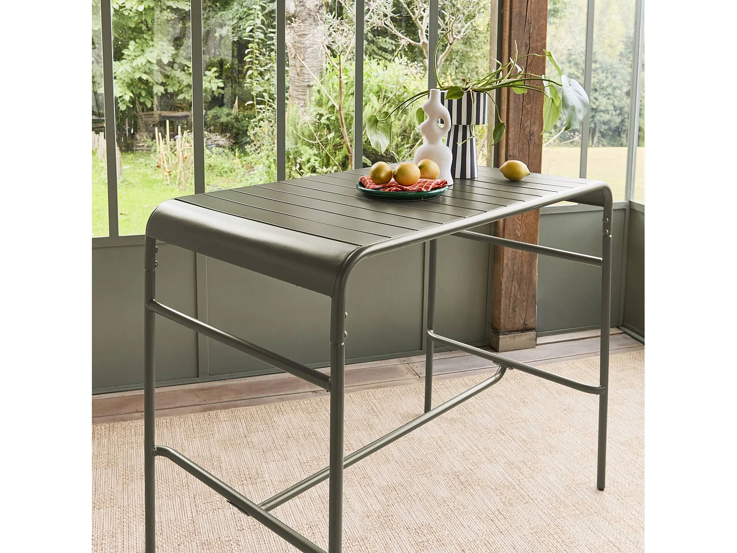 Table haute de jardin métal 4 places. kaki. 120 x 70 x 95cm