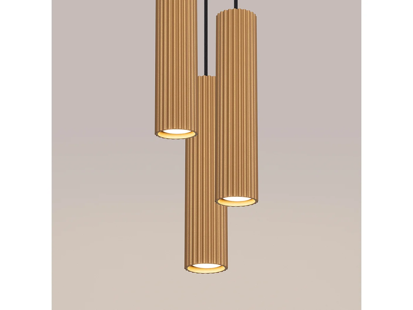 Lampe À Suspension Karbon Minimaliste En Aluminium - 3 Sources Lumineuses - L.19,5 X H.108 Cm - Doré