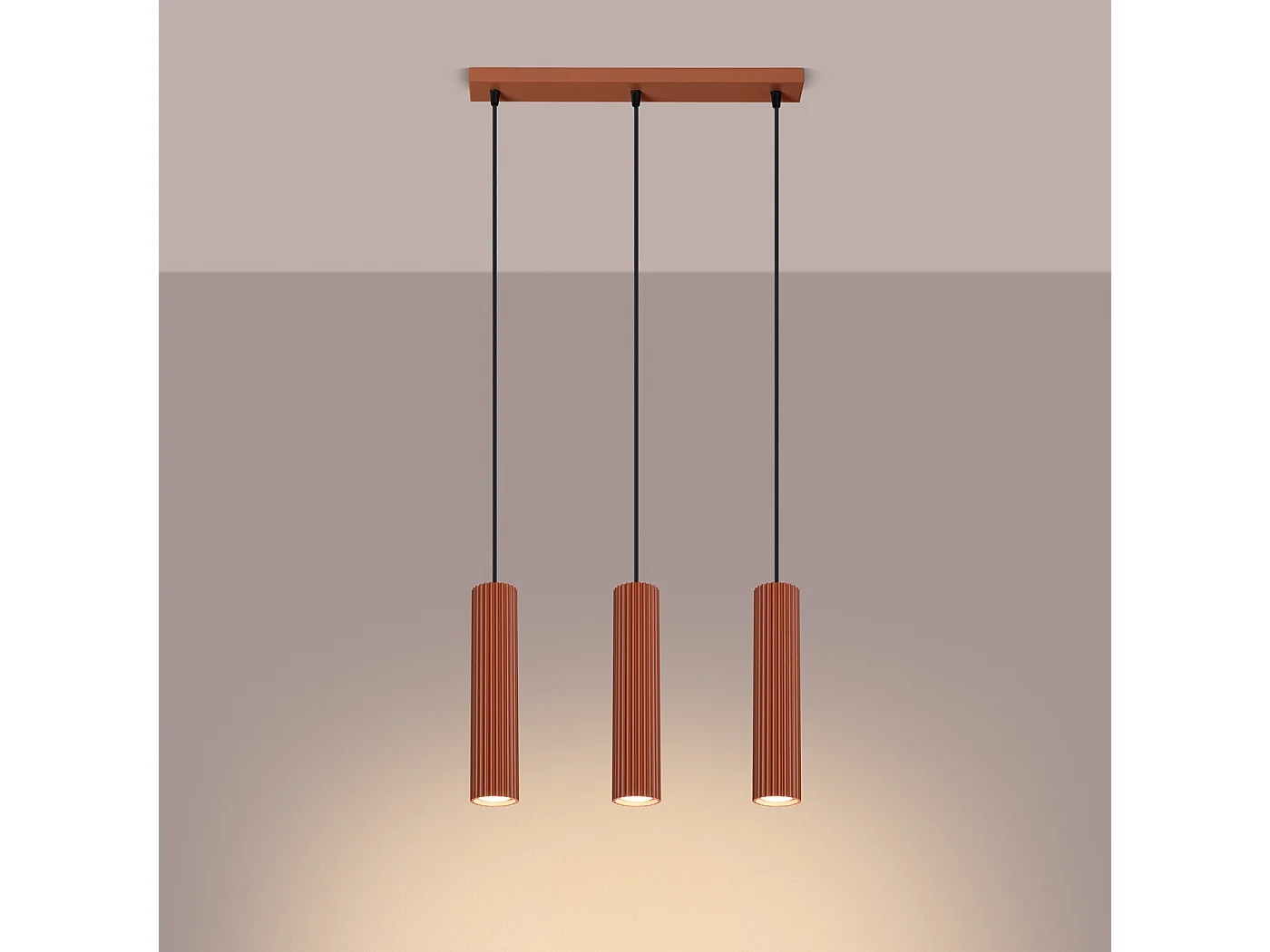 Lampe À Suspension Karbon Minimaliste En Aluminium - 3 Sources Lumineuses - L.45 X H.98 Cm - Ocre Rouge