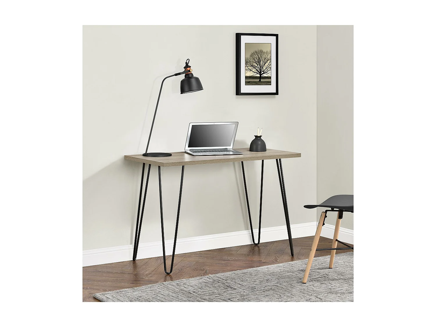 Owen | Bureau d'ordinateur en aspect chêne avec pieds en métal noir