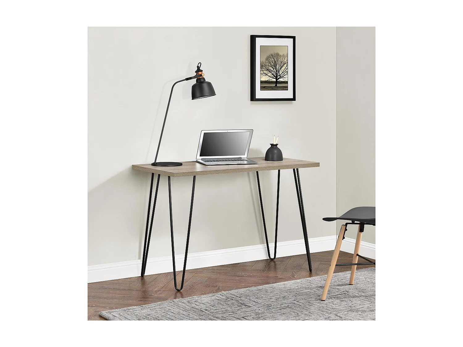 Owen | Bureau d'ordinateur en aspect chêne avec pieds en métal noir