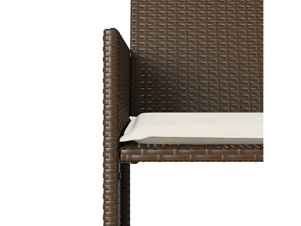 2-Sitzer-Gartensofa mit braunem Rattantisch und Hockern