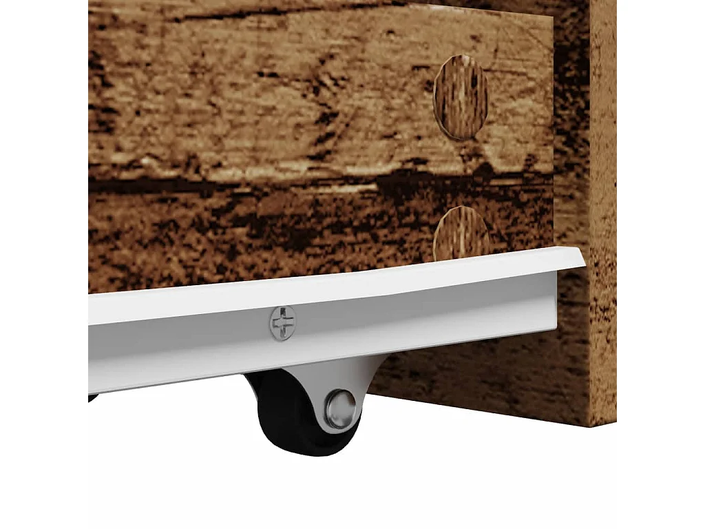 Mueble de baño estrecho con ruedas de madera viejas