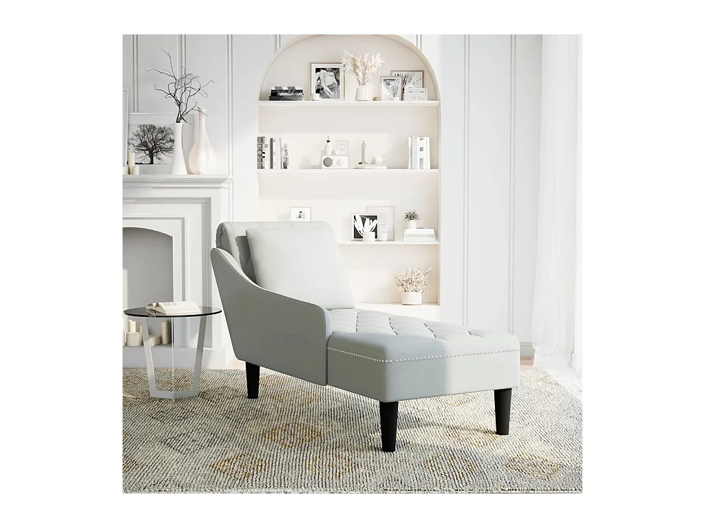 Sillón largo y cojín y reposabrazos derecho terciopelo gris claro.