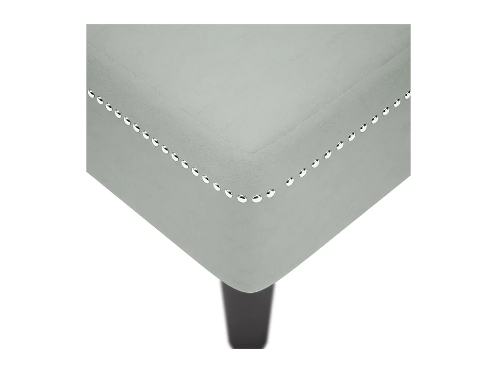 Sillón largo y cojín y reposabrazos derecho terciopelo gris claro.