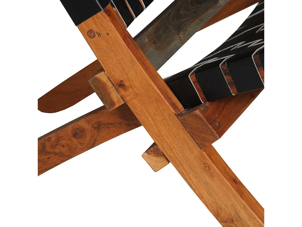 Silla plegable con bandas cruzadas de cuero genuino negro.