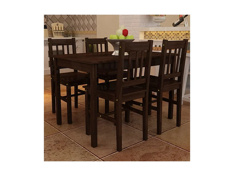 Mesa de comedor con 4 sillas marrones.