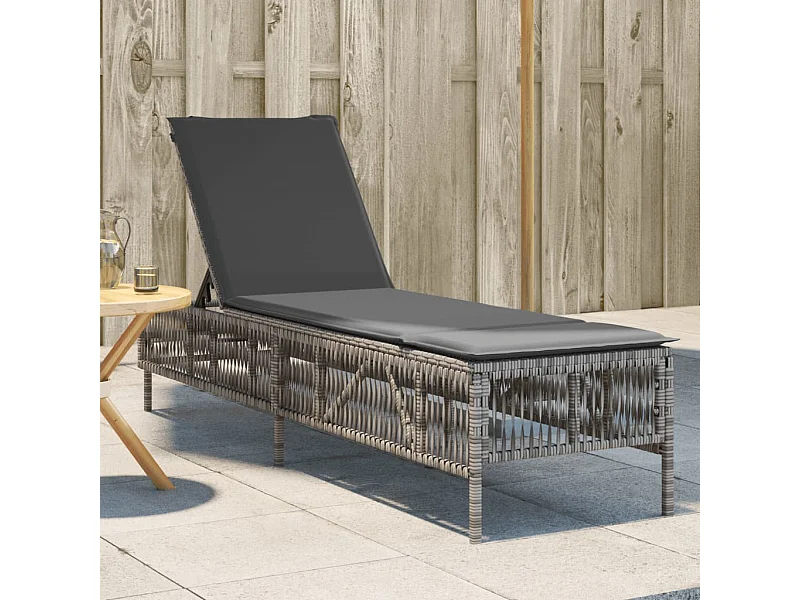 Chaise longue avec coussin gris résine tressée