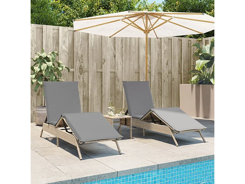 Chaises longues lot de 2 avec table beige résine tressée