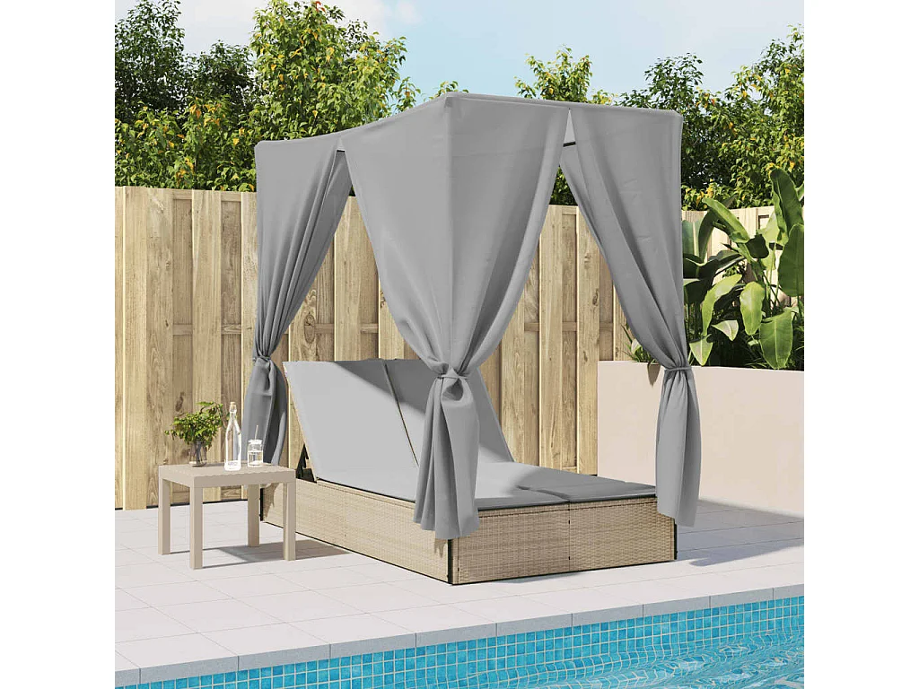 Dubbele loungestoel met dak en beige geweven harsgordijnen