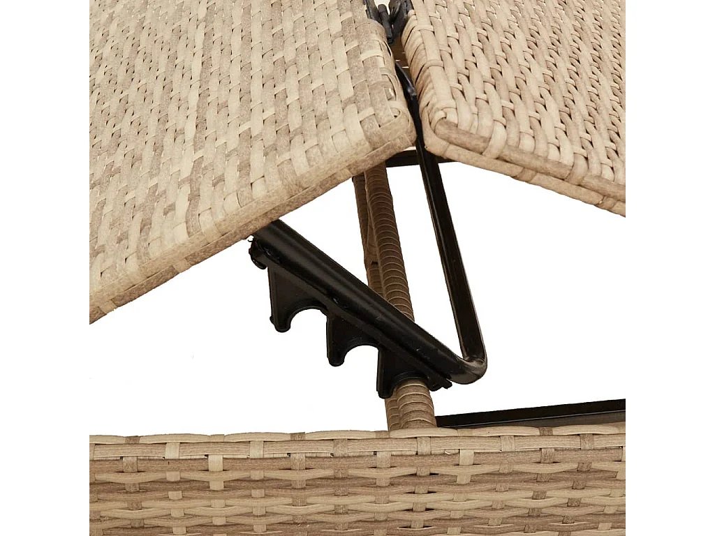 Chaise longue avec coussin beige résine tressée