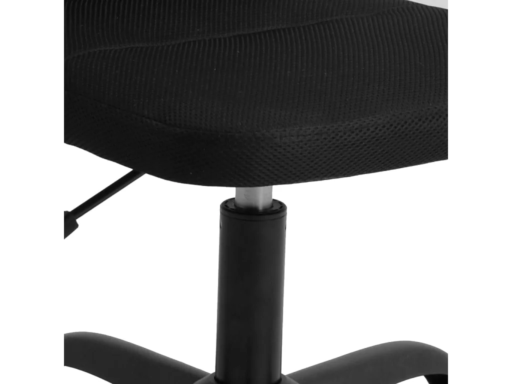 Silla de oficina de malla negra