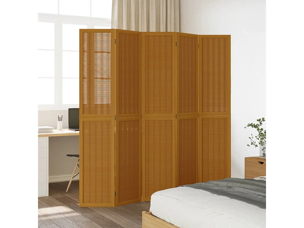 Parete divisoria composta da 5 pannelli marroni in legno massello di paulownia