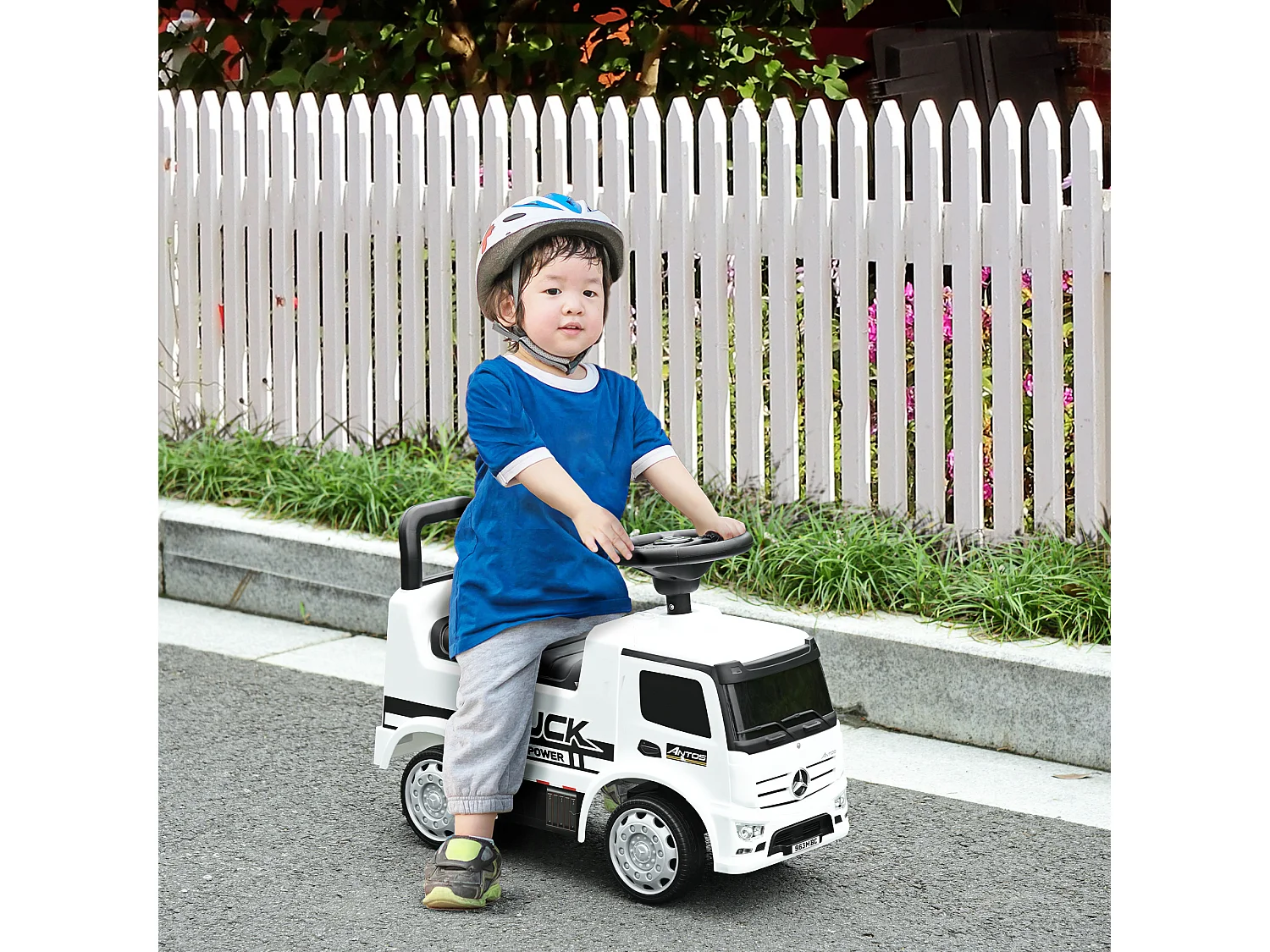 Voiture porteur enfant camion licence Mercedes-Benz Antos 12-36 mois coffre effets lumineux sonores blanc