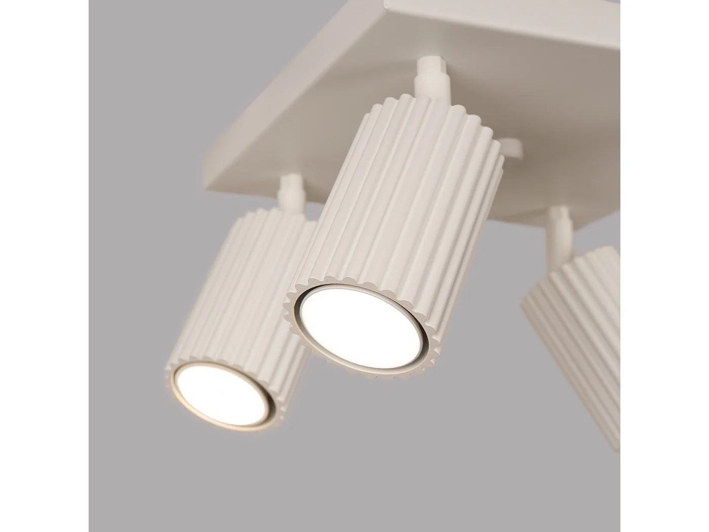 Lámpara de techo KARBON minimalista de aluminio - 4 fuentes luminosas - L.25 x A.16,5 cm - beige