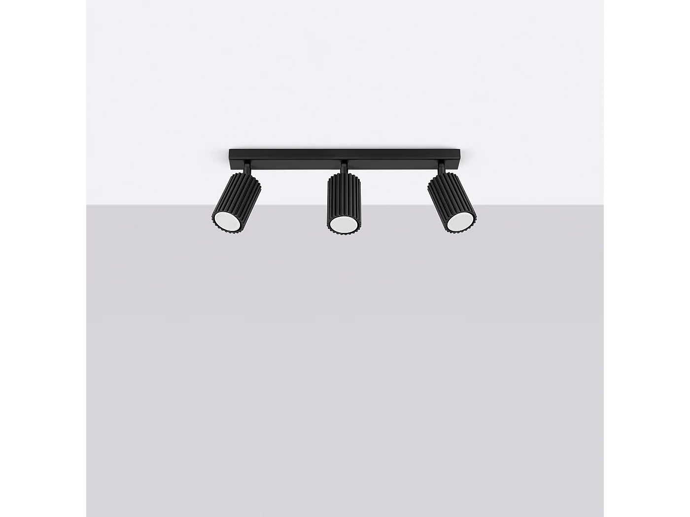 Plafonnier Karbon Minimaliste En Aluminium - 3 Sources Lumineuses - L.45 X H.16,5 Cm - Noir