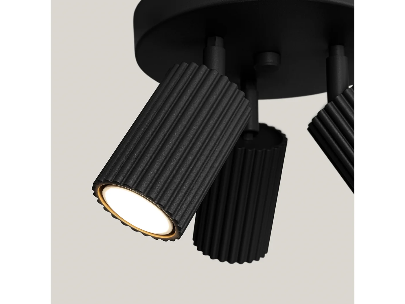 Plafonnier Karbon Minimaliste En Aluminium - 3 Sources Lumineuses - L.19,5 X H.18 Cm - Noir