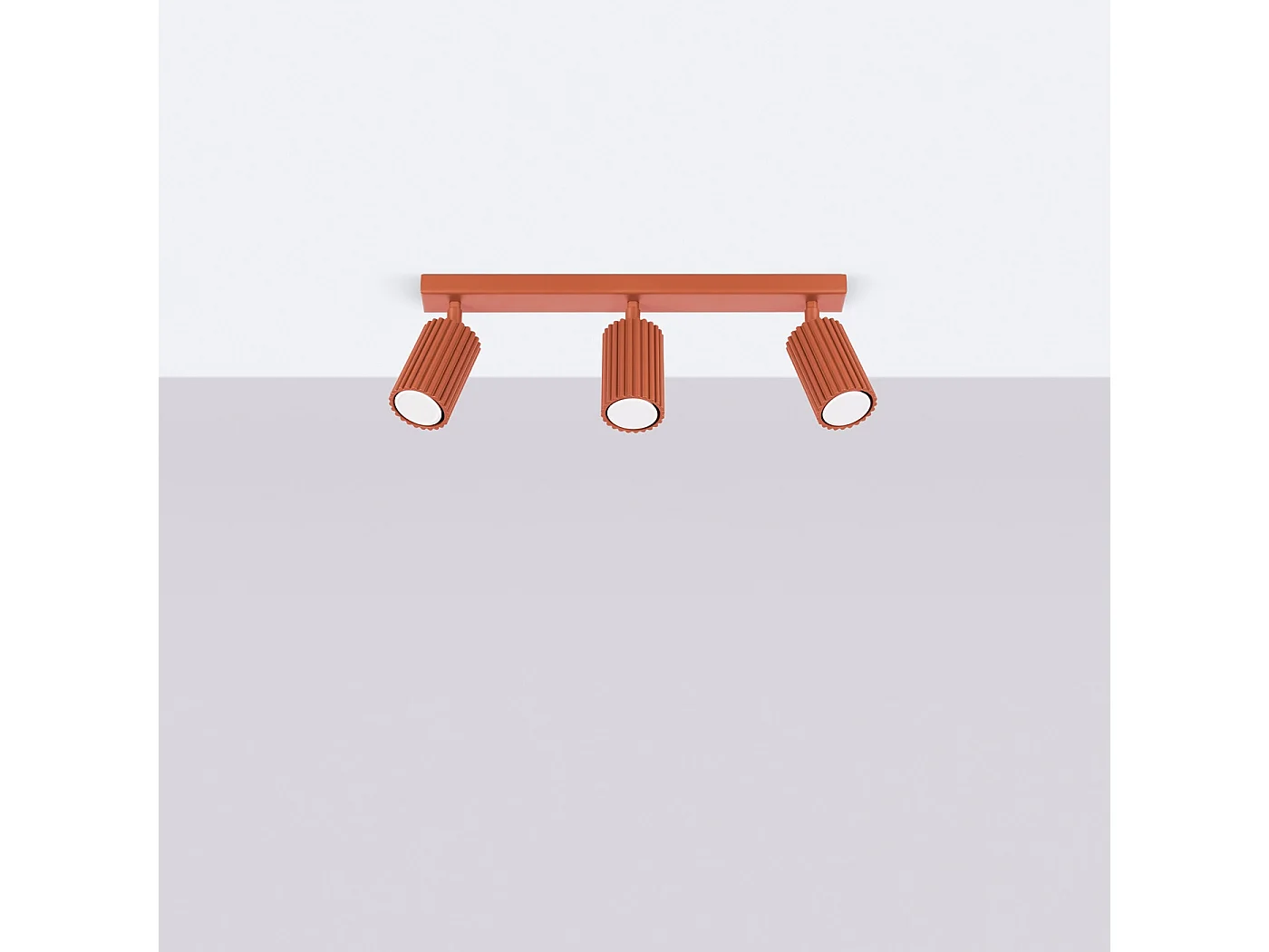 Plafonnier Karbon Minimaliste En Aluminium - 3 Sources Lumineuses - L.45 X H.16,5 Cm - Ocre Rouge