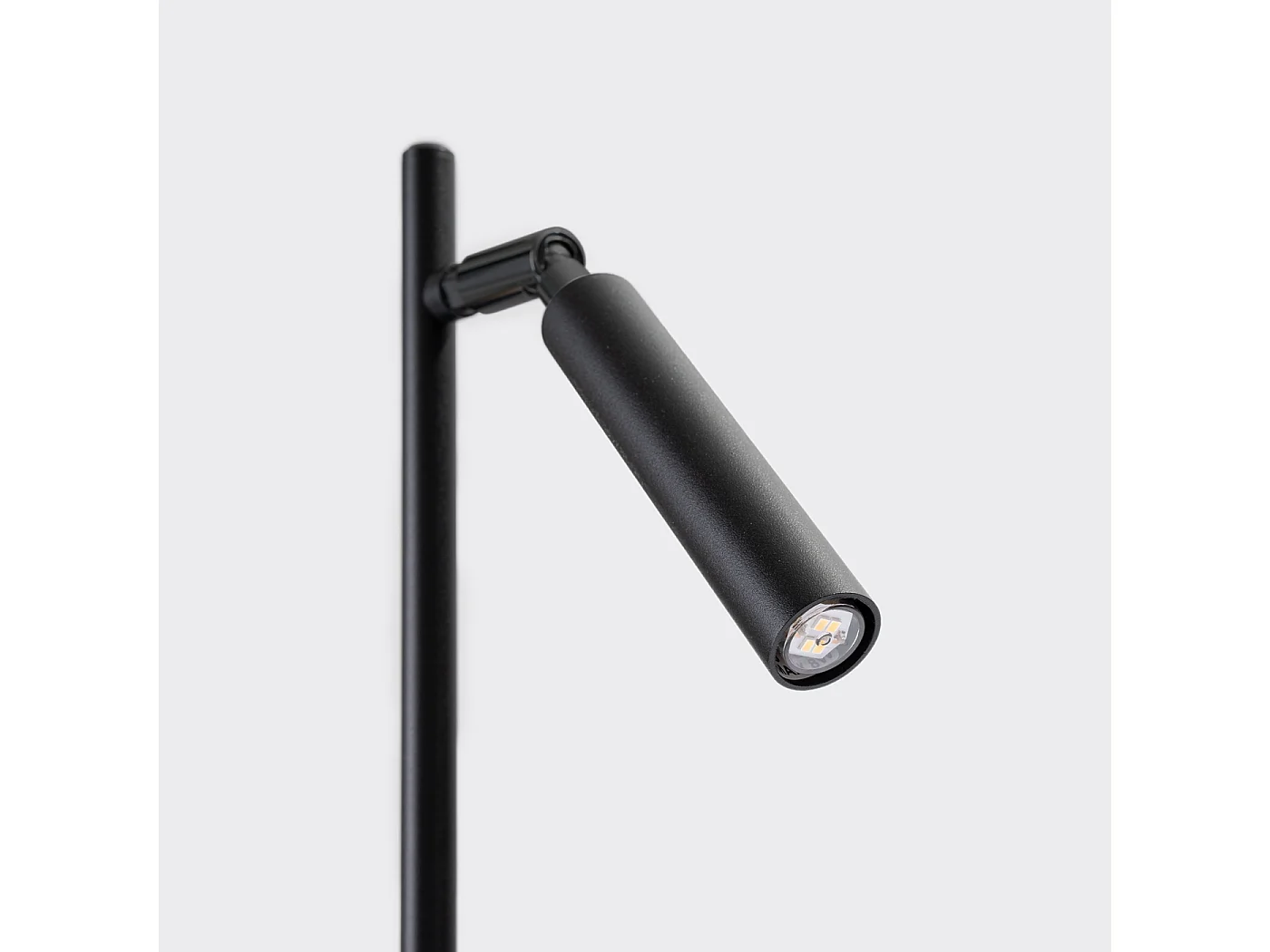 Lámpara De Escritorio Pastelo Moderno De Acero - 1 Fuentes Luminosas - L.14 X A.43 Cm - Negro