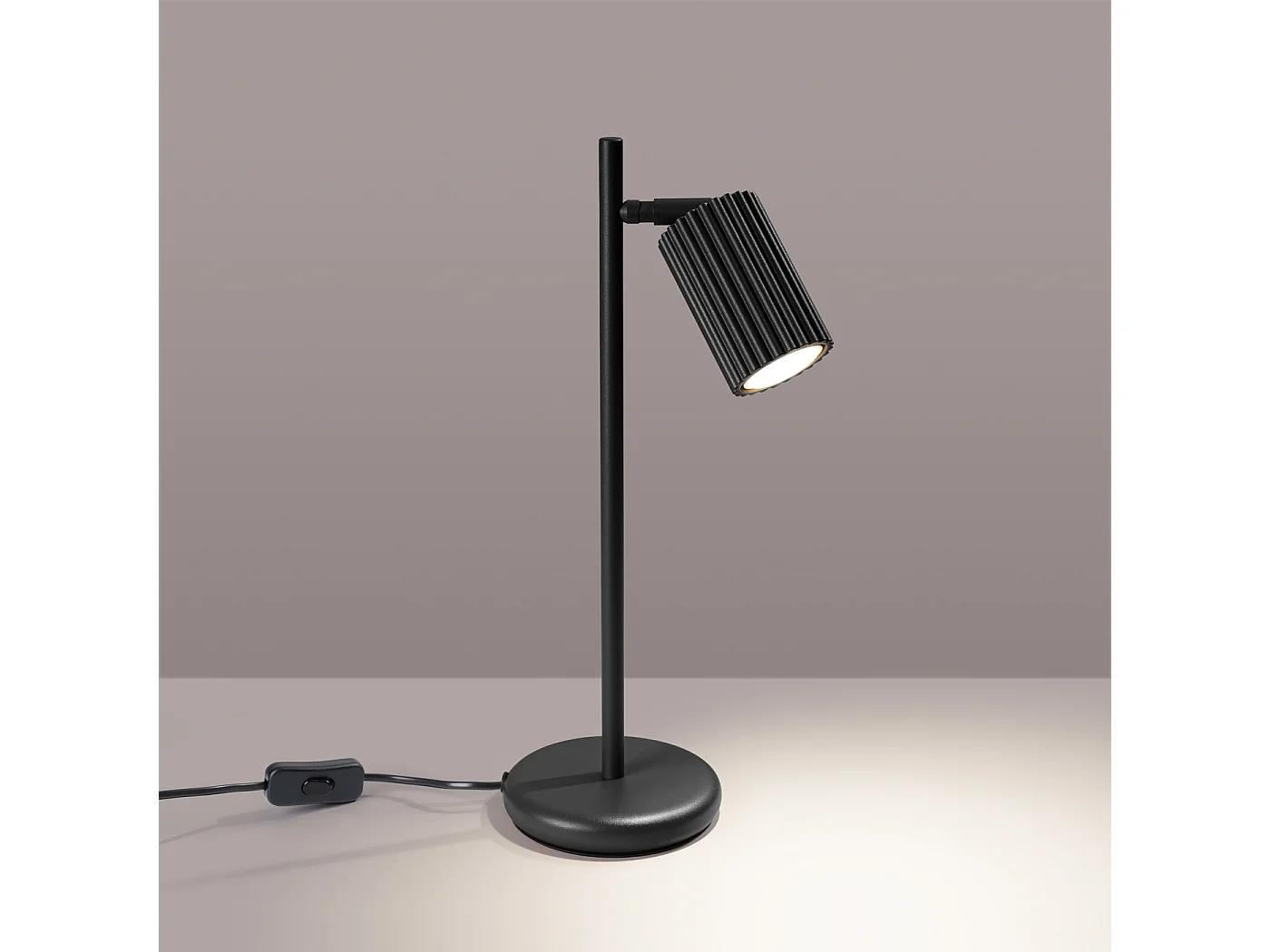 Lampe De Bureau Karbon Minimaliste En Aluminium - 1 Sources Lumineuses - L.14,5 X H.43 Cm - Noir