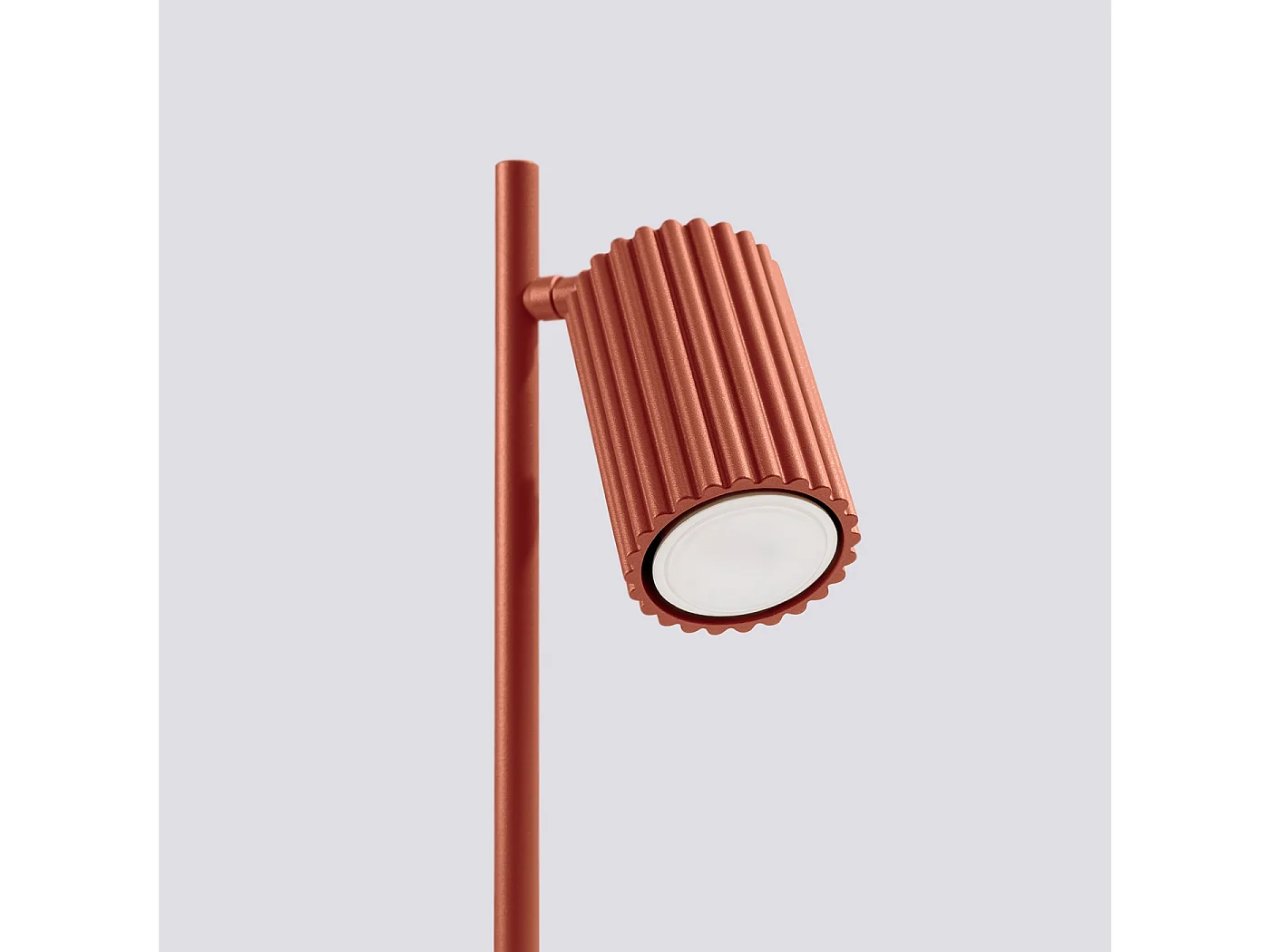 Lampe De Bureau Karbon Minimaliste En Aluminium - 1 Sources Lumineuses - L.14,5 X H.43 Cm - Ocre Rouge