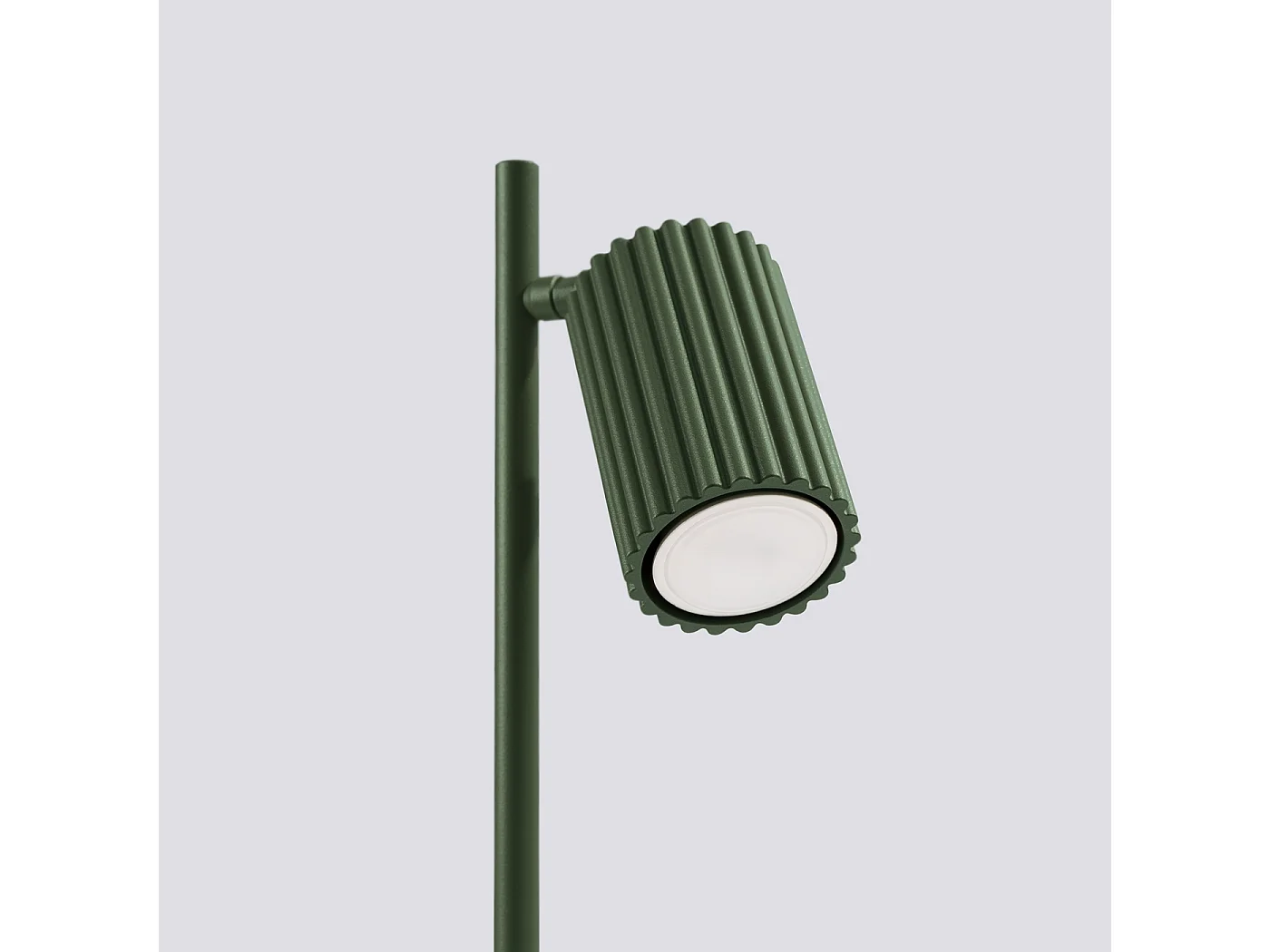 Lampe De Bureau Karbon Minimaliste En Aluminium - 1 Sources Lumineuses - L.14,5 X H.43 Cm - Vert Olive