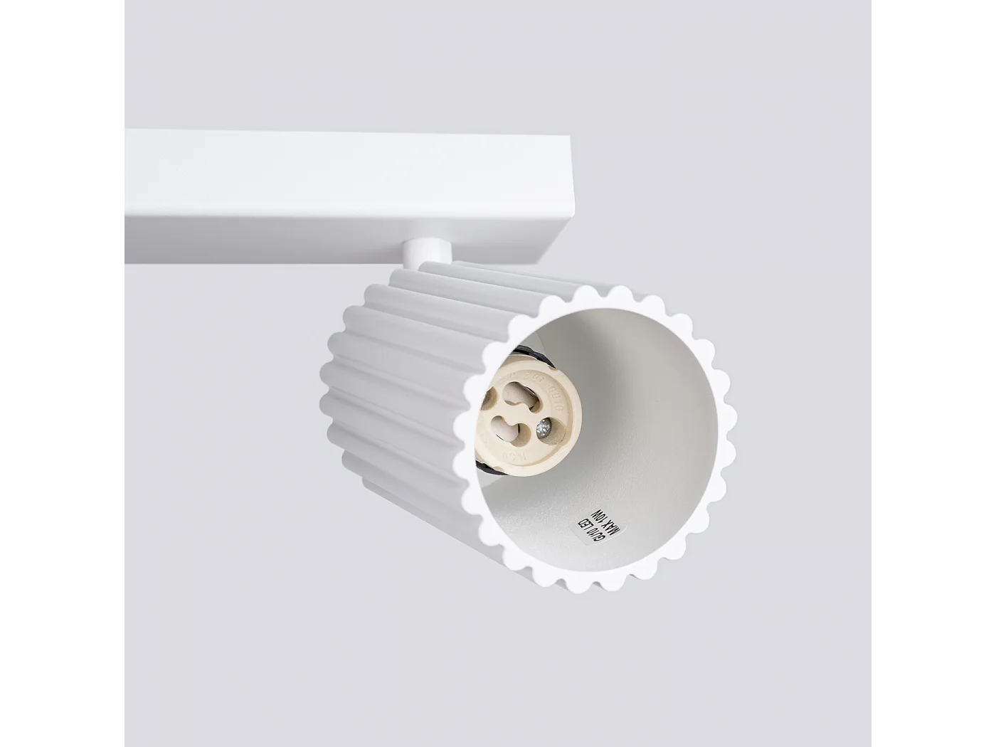 Plafonnier Karbon Minimaliste En Aluminium - 2 Sources Lumineuses - L.30 X H.16,5 Cm - Blanc