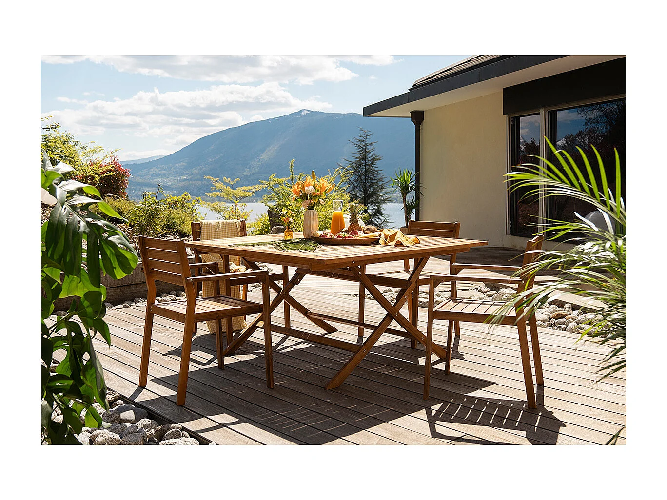 Quadratischer klappbarer Gartentisch aus Massivholz B140 cm SANTIAGO