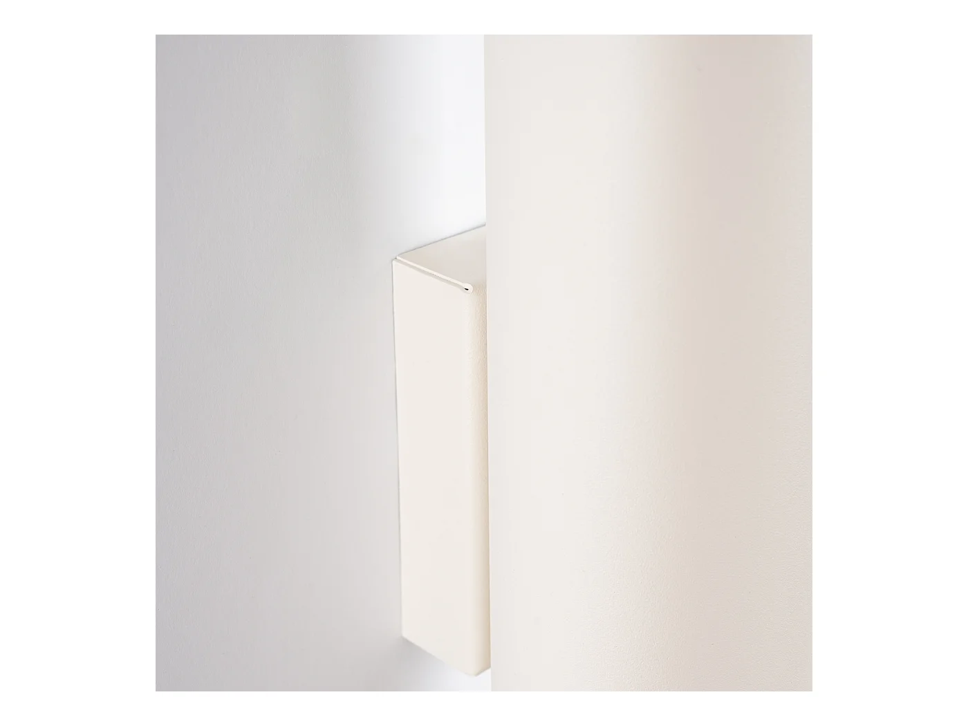 Lámpara De Pared Lagos Desván De Acero - 2 Fuentes Luminosas - L.6 X A.30 Cm - Beige