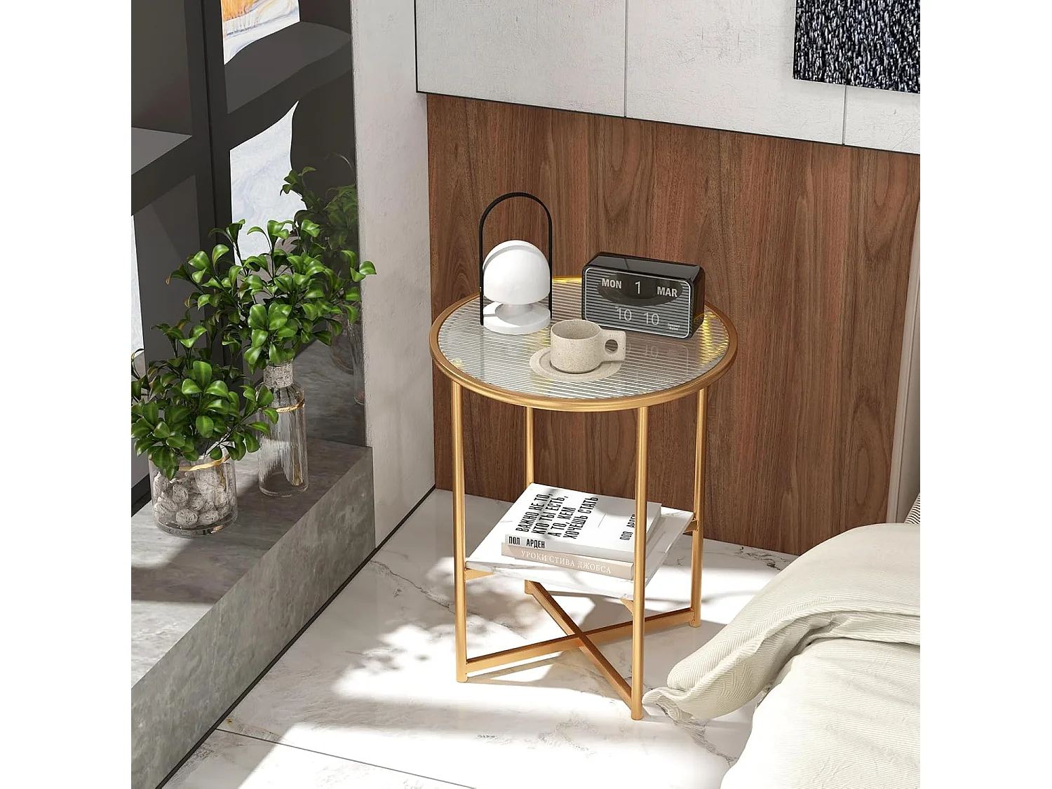 Table d'Appoint Ronde, Bout de Canapé en Verre Trempé Ondulé, Cadre en Métal Doré, Étagère en Faux Marbre, Petite Table Basse Salon Moderne, 50 x 50 x 60 cm