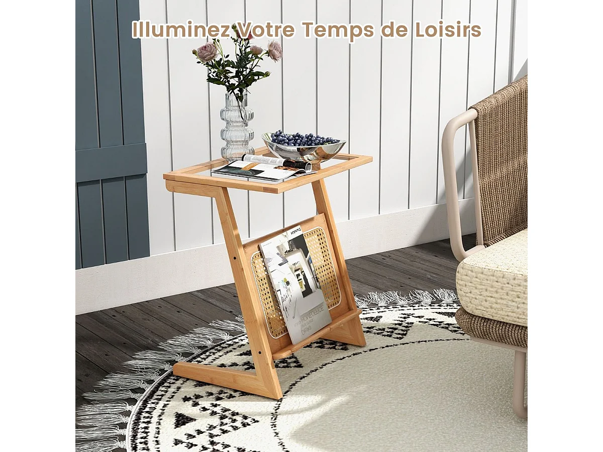 Table d’Appoint Bohême avec Porte-Revues en Rotin, Bout de Canape en Bambou avec Plateau en Verre Trempé, Petite Table d’Appoint Salon, 50 x 36 x 56 cm (Z, Jaune)