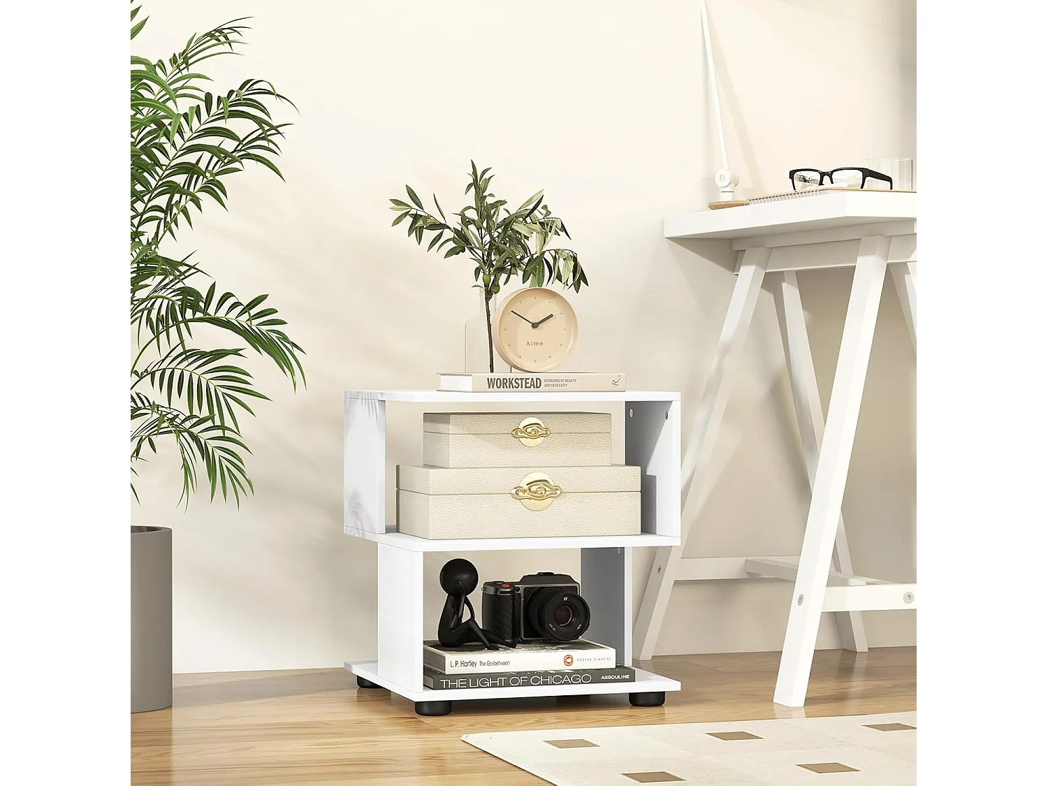 Table d'appoint 3 étagères,avec 4 coussinet antidérapants, 39,5 x 39,5 x 45 cm