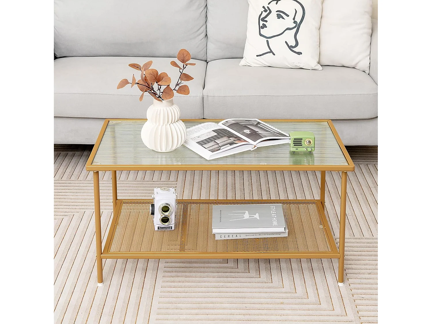 Table Basse Rectangulaire, Table Basse Verre avec Étagère en Maille, Cadre en Métal Doré, Design Moderne, Table Salon, Assemblage Facile, 90 x 50 x 46 cm