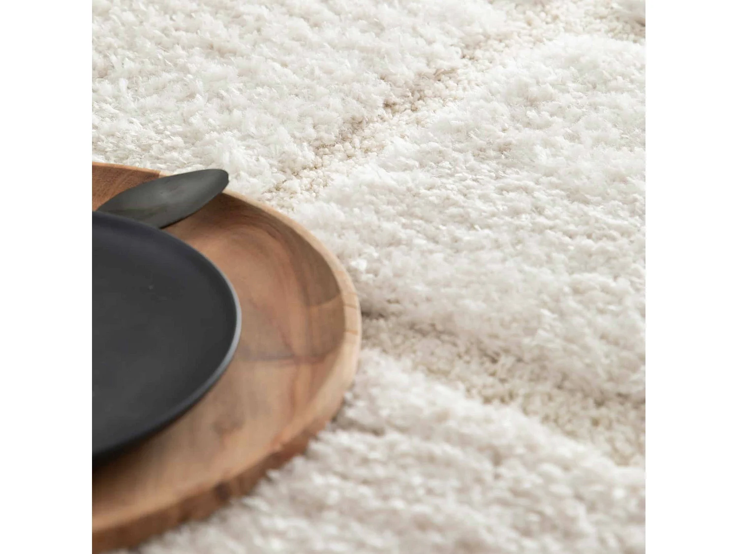 Rechthoekig hoogpolig vloerkleed in ecru shaggy-stijl 160 x 230 cm