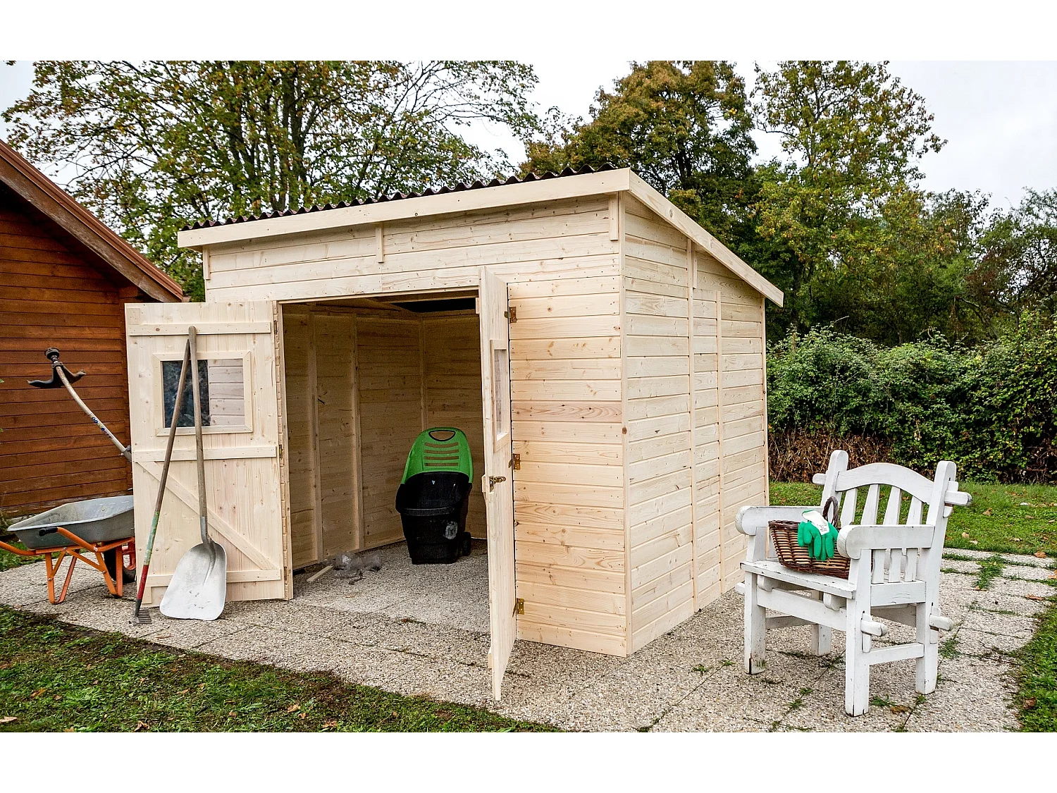 ABP1- Abri, Epicéa panneaux 16mm, 3.00 x 2.20, 6.60m²