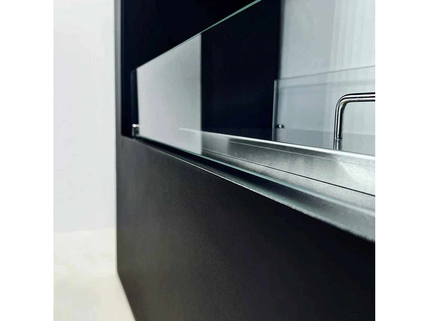 Giotto - Cheminée au bioéthanol de sol 100x30xH70 cm, couleur noir