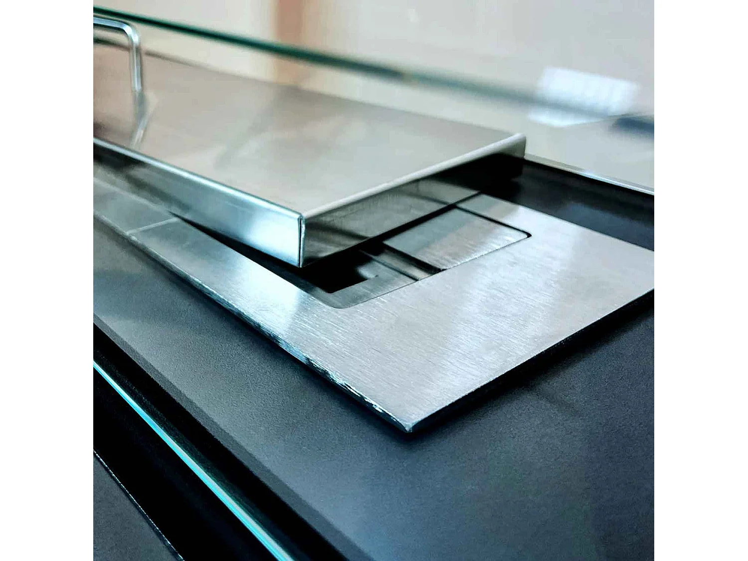 Giotto - Cheminée au bioéthanol de sol 100x30xH70 cm, couleur noir