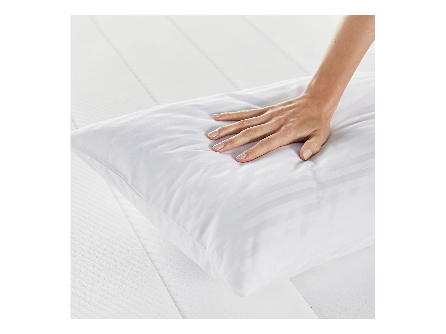 2 Almohadas plumón 30% y doble funda 100% algodón 40x90cm Pikolin Home