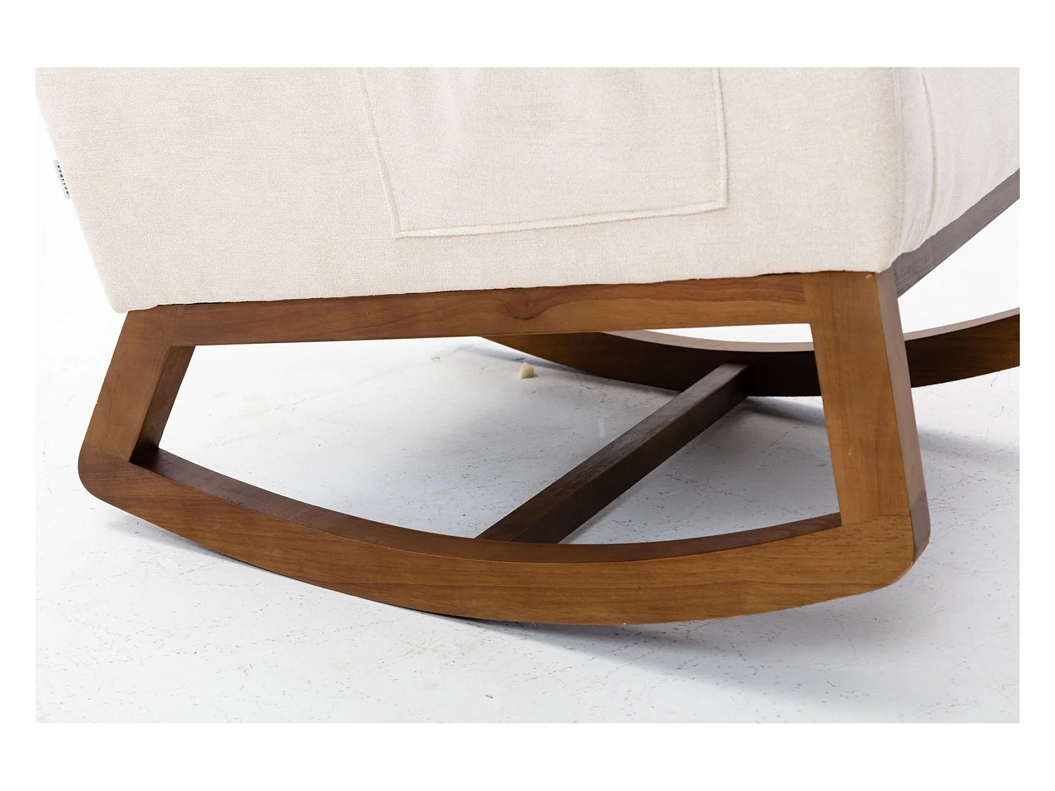 Fauteuil à bascule souple Mid-Century - Style moderne - Pour chambre d'enfant et salon - Dossier haut rembourré - Chaise à bascule coulissante accentuée (beige)