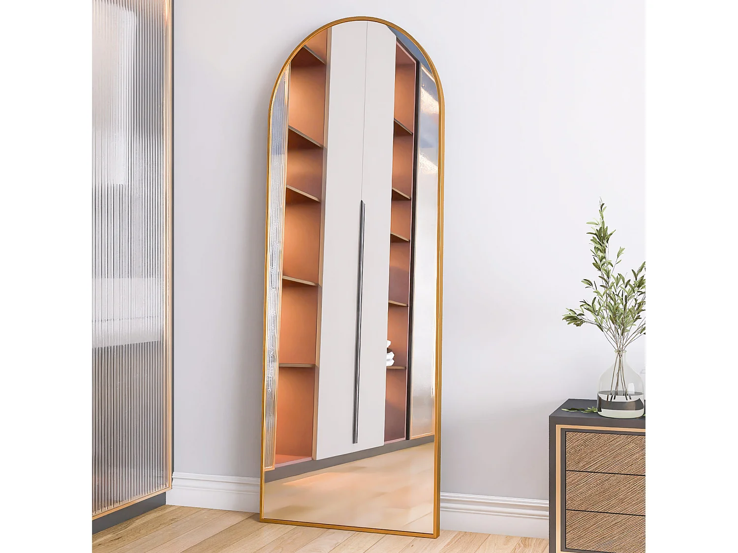 Miroir pleine longueur 165 x 60 cm, sur pied, suspendu ou appuyé, grand miroir de sol avec cadre en alliage d'aluminium doré pour salon ou chambre à coucher, Arc